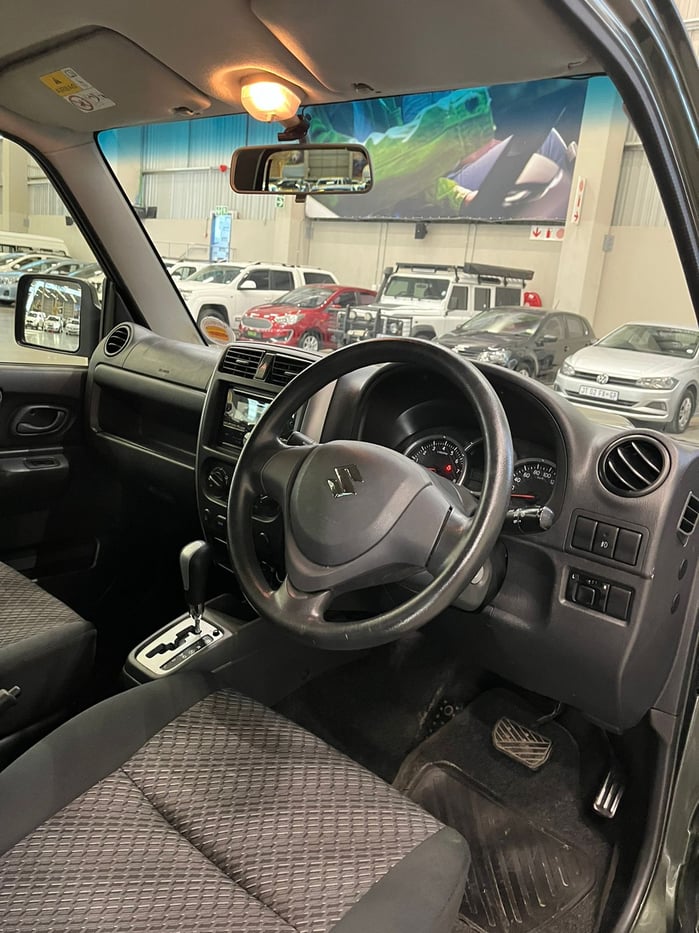 2018 Suzuki Jimny 1.3 Auto Q2FyTGlzdGluZzoyNjg3OTg R260100 | Avo Auto